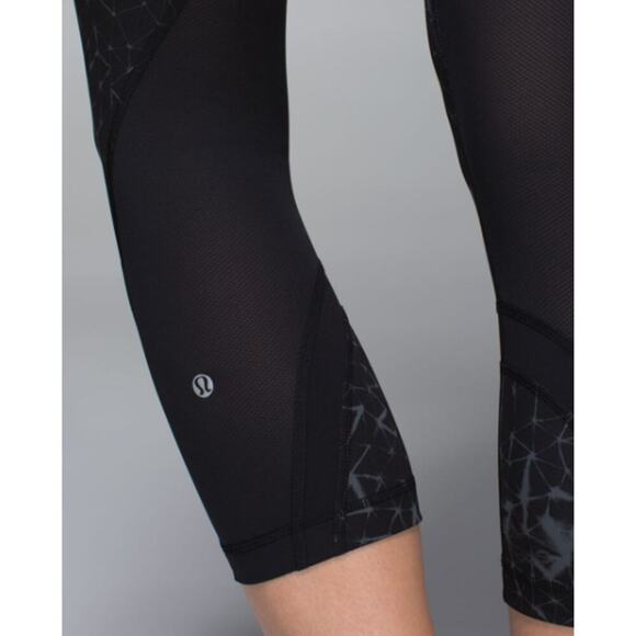 Lululemon Run: Inspire Crop II Full-On Luxtreme Star Crushed Coal Black Size 4 - Picture 4 of 12